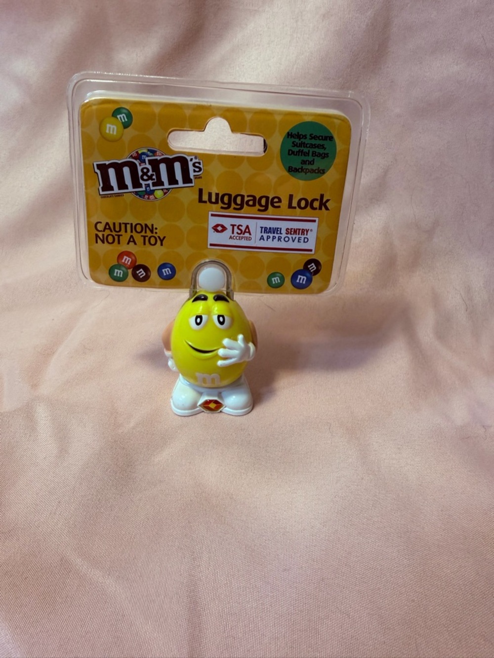 M&M'S Yellow Character Keyed Travel Lock